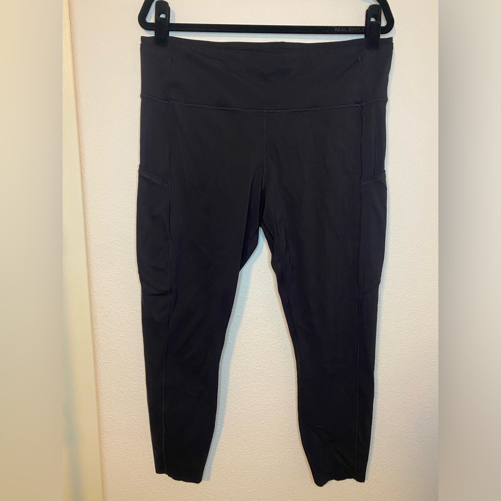 Lululemon black leggings size 18